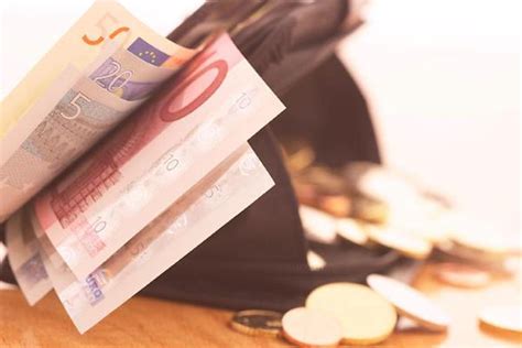 Kako se bolje nositi s financijskim pitanjima u paru i vezi [ LJUBAV ...