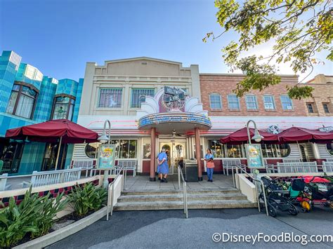 REVIEW: Breakfast at Hollywood Studios with RARE Characters? Say No ...