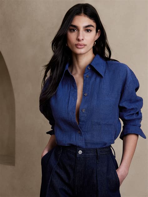 Banana Republic The Oversized Linen Shirt blue - 839899062