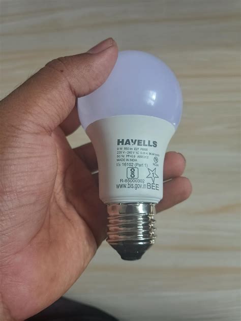 Buy Havells 9W LED E27 Bulb |Cool White | Upto 4KV Surge Protection ...