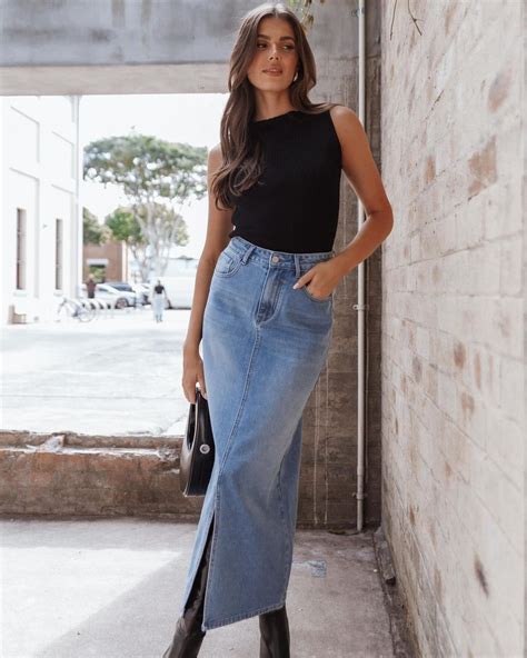 21+ Chic Long Jean Skirt With Boots Outfit Ideas (2025) - DrExplains