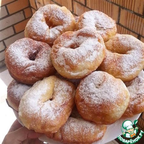 Пончики дрожжевые "Как в детстве" – кулинарный рецепт