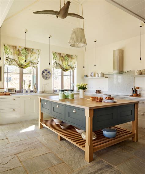 Are work tables the new way to create a kitchen island? | Homes and Gardens