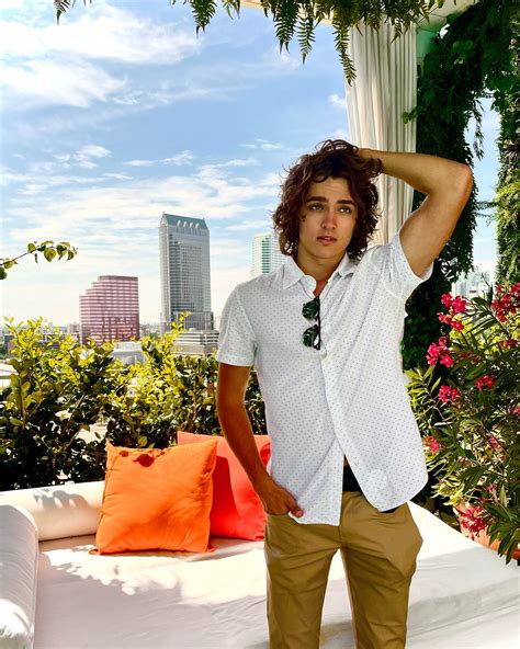 Julian Crouser (@thejuliancrouser) • Instagram photos and videos