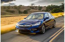 Best Gas Milage Car by 9 Cars With The Best Gas Mileage U S News World Report Best Gas Milage Car