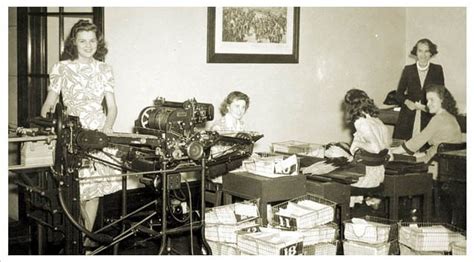 CIBC Remembers World War 2: Women of the Bank