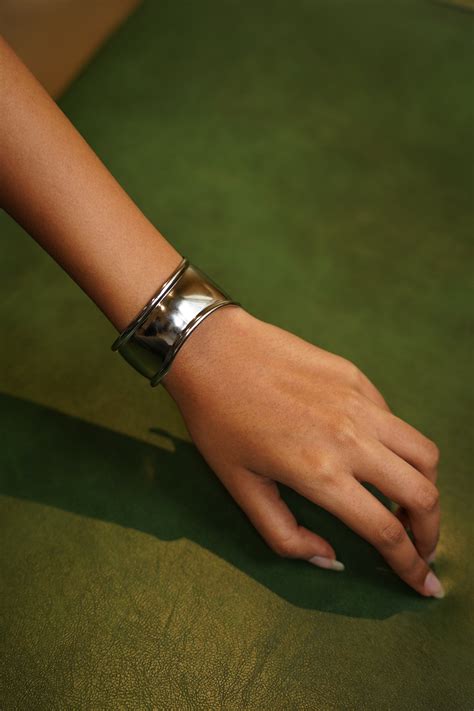 Frostline Cuff Bracelet – Misora Designs