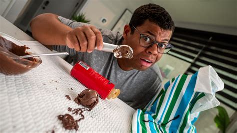 How to easily remove stubborn chocolate stains from clothes like a pro