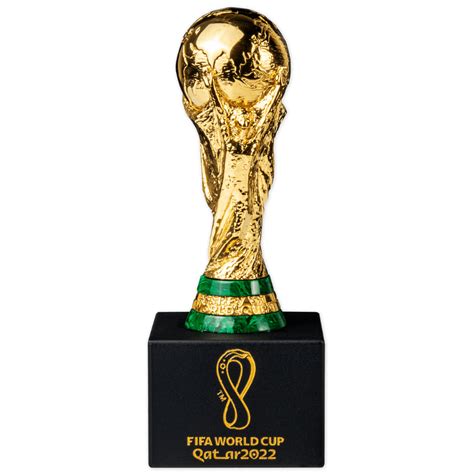 FIFA World Cup Trophy 的图像结果