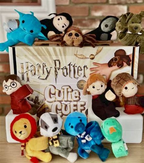 Harry Potter Cutie Cuff - Hogwart House Cup Series - Walmart.com