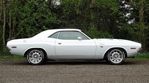 Recreate your Vanishing Point movie dreams with this 1970 Dodge ...
