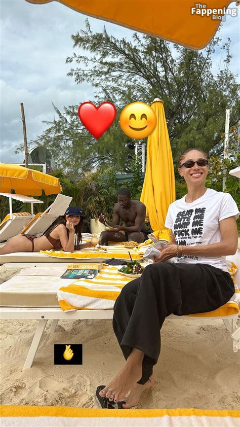 Emily Ratajkowski Hot (9 New Photos) | TubeZZZ Porn Photos