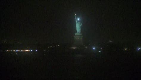 美自由女神像因断电熄灯数小时 陷入一片黑暗-新闻中心-中国宁波网