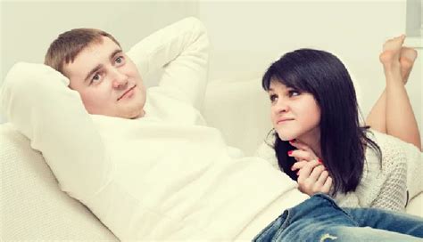 15 Most Important Signs to Recognize a Selfish Person - lifeberrys.com