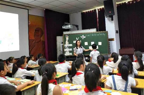 厉害了我的英语老师，高新区新入职英语教师优质课决赛在郑中附小成功举办！