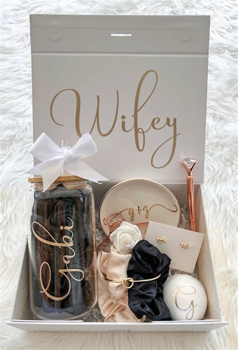 Bridal Gift Box, Bride to Be Gift Box, Personalized Bridal Gift Box ...