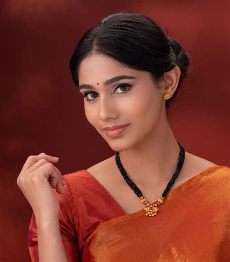 Necklace | Buy Black Beads Bulky Pendant Necklace @OnlinePNG – P. N ...