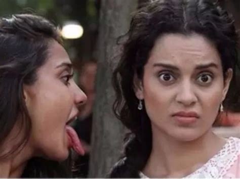 मुली करतात त्यांच्या मैत्रिणींसोबत 'या' विचित्र गोष्टी | Girls do these ...