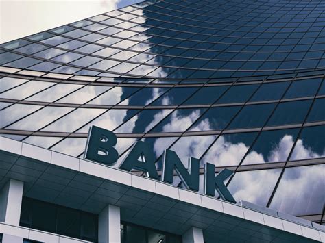 Some Indian banks poised for interest margin gains as short-term ...