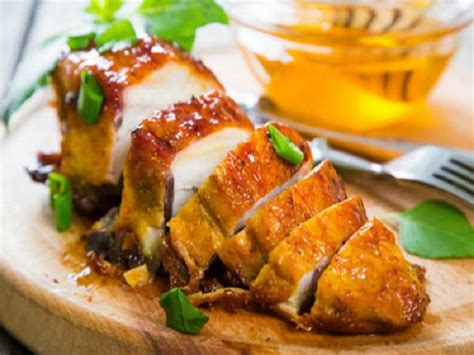 manfaat dada ayam untuk kucing