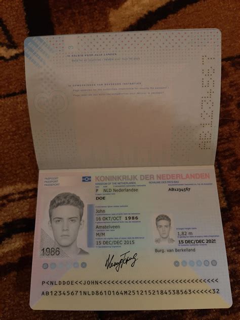 荷兰护照 - 荷兰护照免签国家列表 - 绿野移民