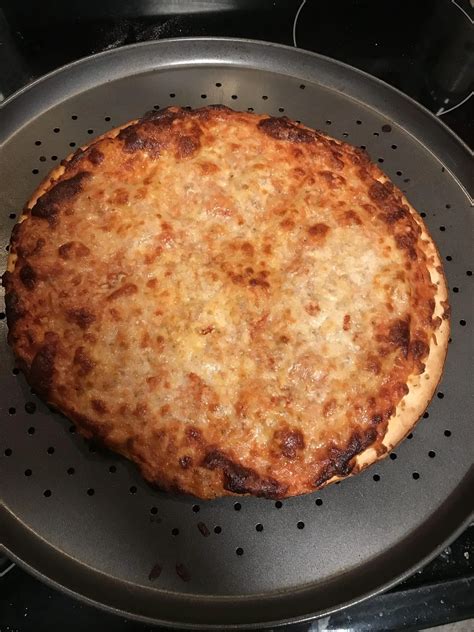 The Official Vendetta Review Of Dave Portnoy's One Bite Frozen Pizza ...