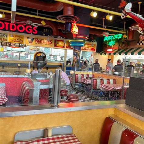 PORTILLO'S & BARNELLI'S SCHAUMBURG - Menu, Prices & Restaurant Reviews ...