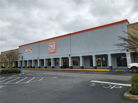 2nd & Charles is NOW OPEN in Roswell, GA - Roswell Inc