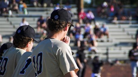 Bend’s bats go quiet in series finale loss at Springfield — Bend Elks ...