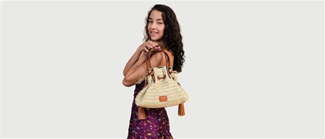 Why Tote Bags Make the Perfect Christmas Gift for Women