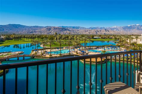 Palm Desert Luxury Hotel Accommodations | JW Marriott Desert Springs Resort