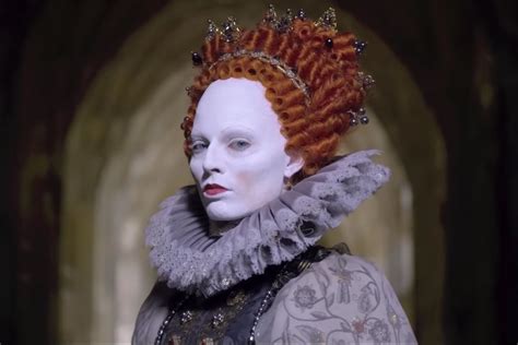 The Crushing Reason Queen Elizabeth I Caked Her Face with White Makeup — and How It Slowly ...