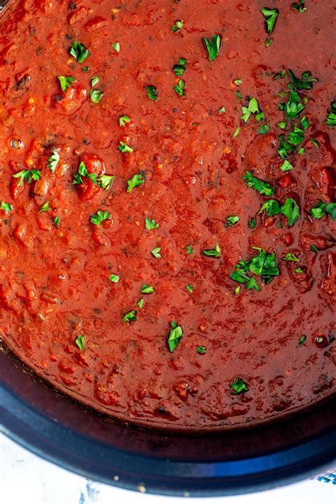 Easy Crockpot Marinara Sauce (with Canned Tomatoes) - Wendy Polisi