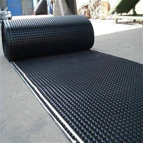 凹凸型排蓄水板塑料排水板带孔20mm高25厚3公分厚聚丙烯PP排水板-淘宝网