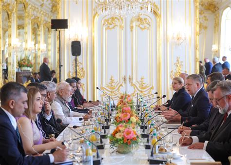 PM meets with the Prime Minister of the Slovak Republic | Prime ...
