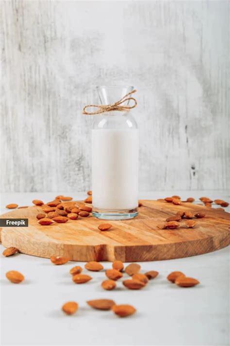 How many almonds should you eat in a day?