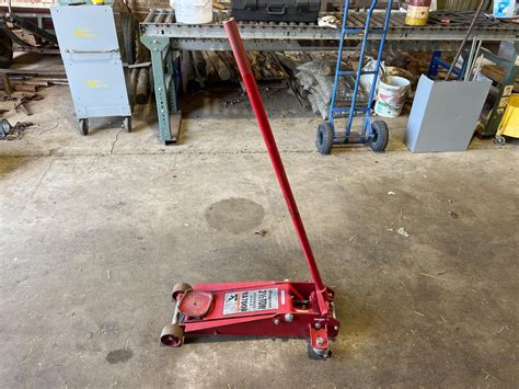Snap-On YA700B Floor Jack | Agriculture | BigIron