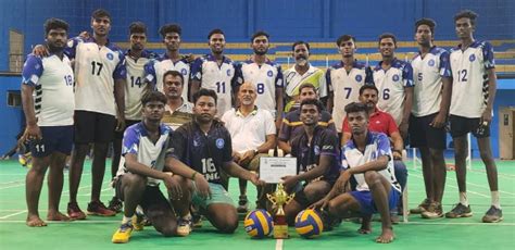 Students Services & Clubs | Guru Nanak College
