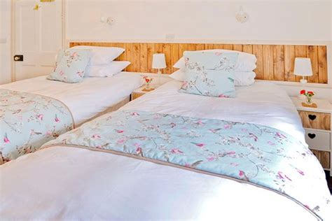 STEEPLE VIEW BED & BREAKFAST AND RETREAT (Newport -Trefdraeth) - B&B ...