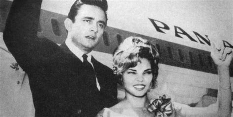 Johnny Cash’s first wife was black – Celebrity Loot