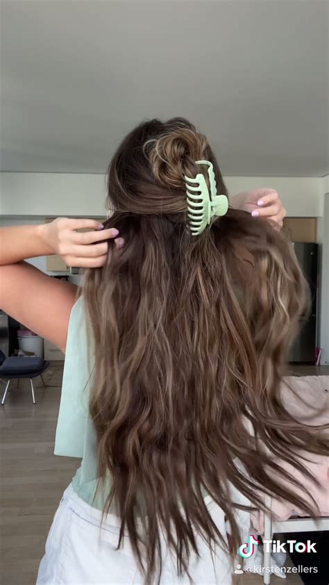Easy Hairstyles With Claw Clip at Elizabeth Estrada blog