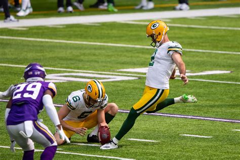 Mason Crosby y Maxx Crosby, titanes de la NFL de diferentes ámbitos, desmienten rumores de ...