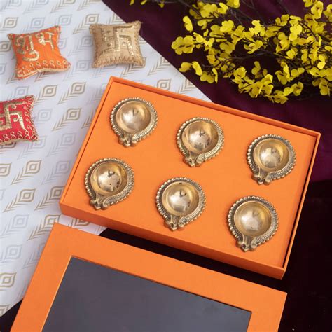 Lakshmi Diya Gift Box ( Set of 6 Brass Diyas ) for Everyday Gifting ...