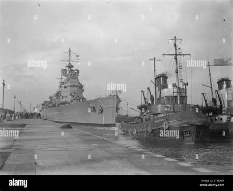 The Royal Navy during the Second World War The battleship HMS KING ...