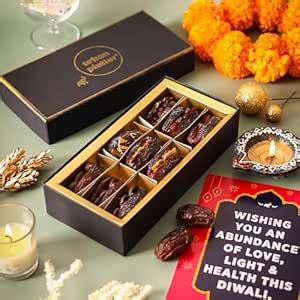 Urban Platter Stuffed Dates, 9 pc: Choco Cranberry Crunch (Medjoul ...