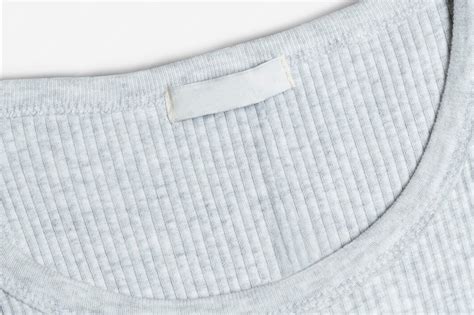 Gray tee with blank clothing label casual wear fashion | Free Photo
