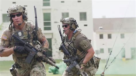 Army Rangers, Green Berets, and Special Operations Showcase at Fort ...