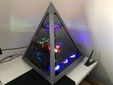 AZZA PYRAMID 804V Gaming CNC ATX Case Tempered Glass /Aluminum Frame ...