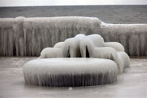 Ice along the Lake Erie shoreline - cleveland.com