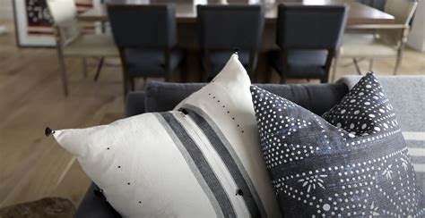 How To Style Throw Pillows On Couch at Della Gonzales blog